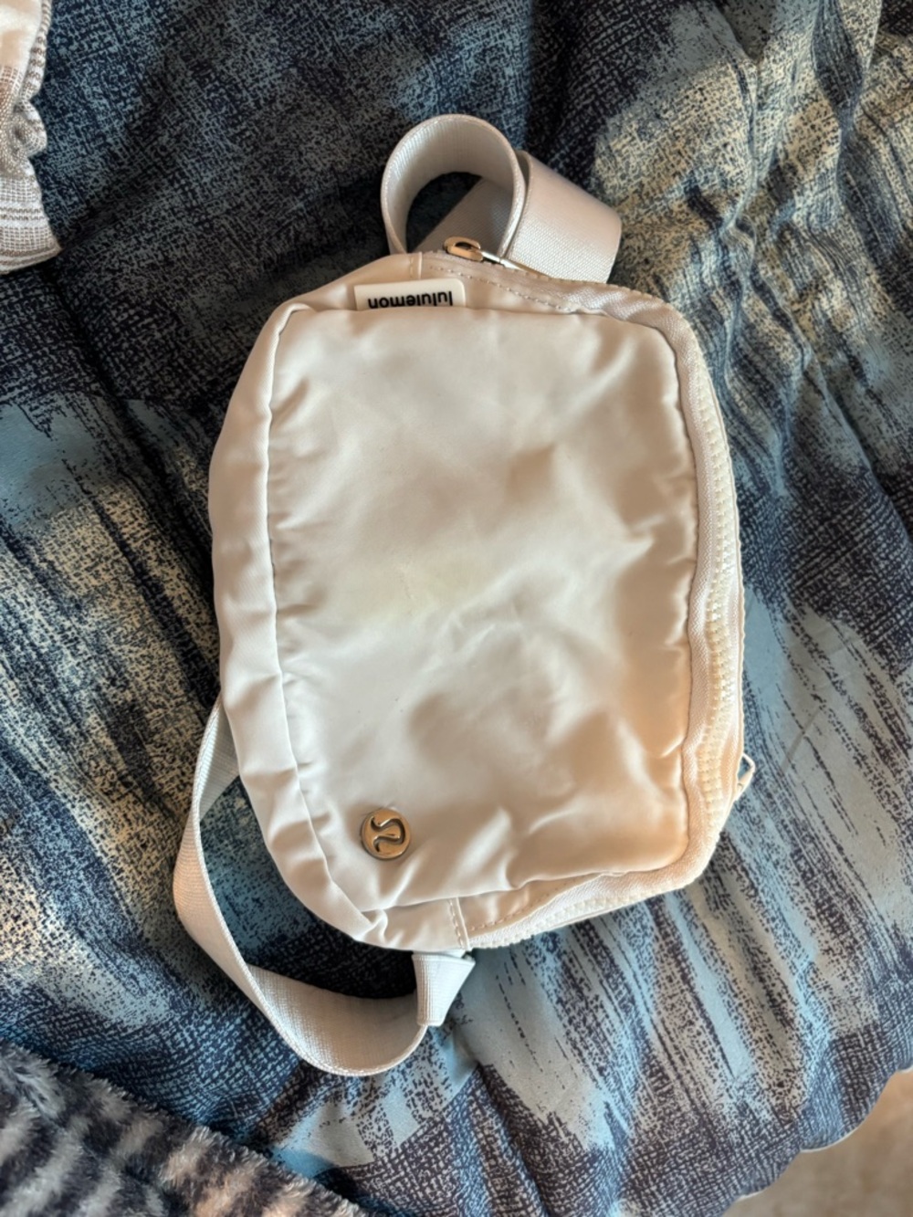 White Crossbody Belt Bag - Lululemon